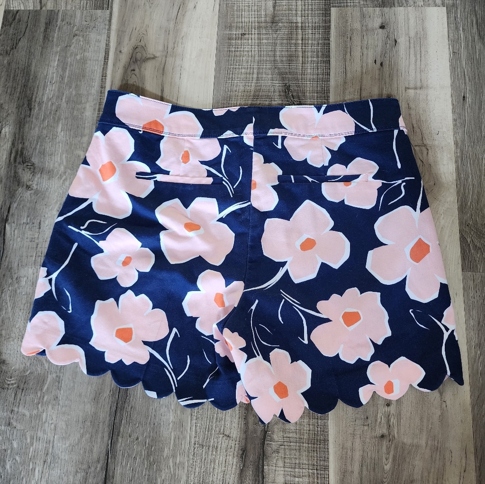 Isaac Mizrahi Navy Floral Scalloped-Hem Shorts with Pink Flowers
